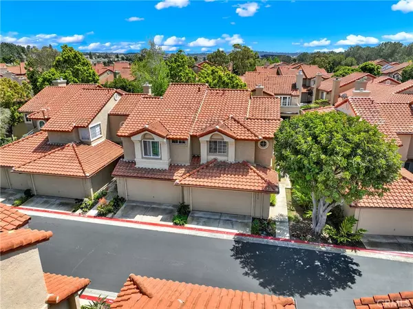 San Diego, CA 92130,3860 Creststone PL