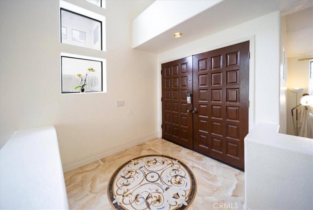 Corona, CA 92882,2830 Mount Niguel CIR