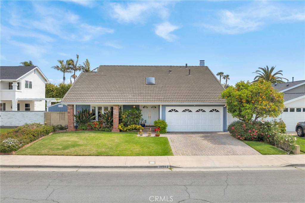 20902 Balgair CIR, Huntington Beach, CA 92646