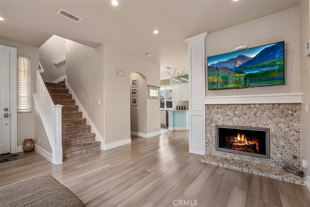 Aliso Viejo, CA 92656,73 Rue Du Chateau #17