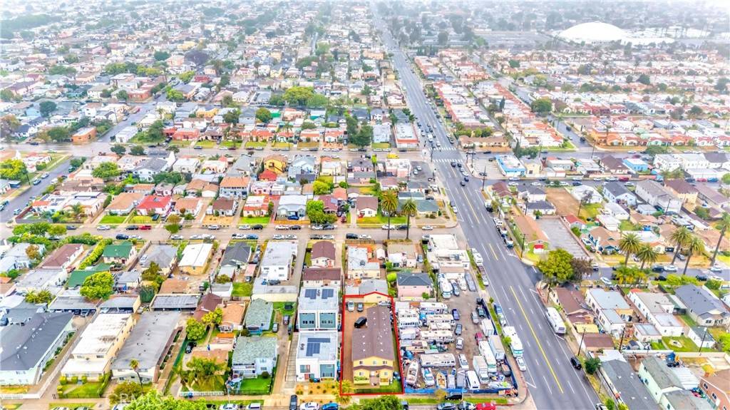 Los Angeles, CA 90047,1409 W 84th PL