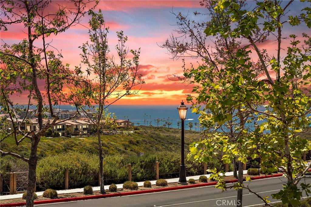 San Clemente, CA 92672,207 Via Galicia