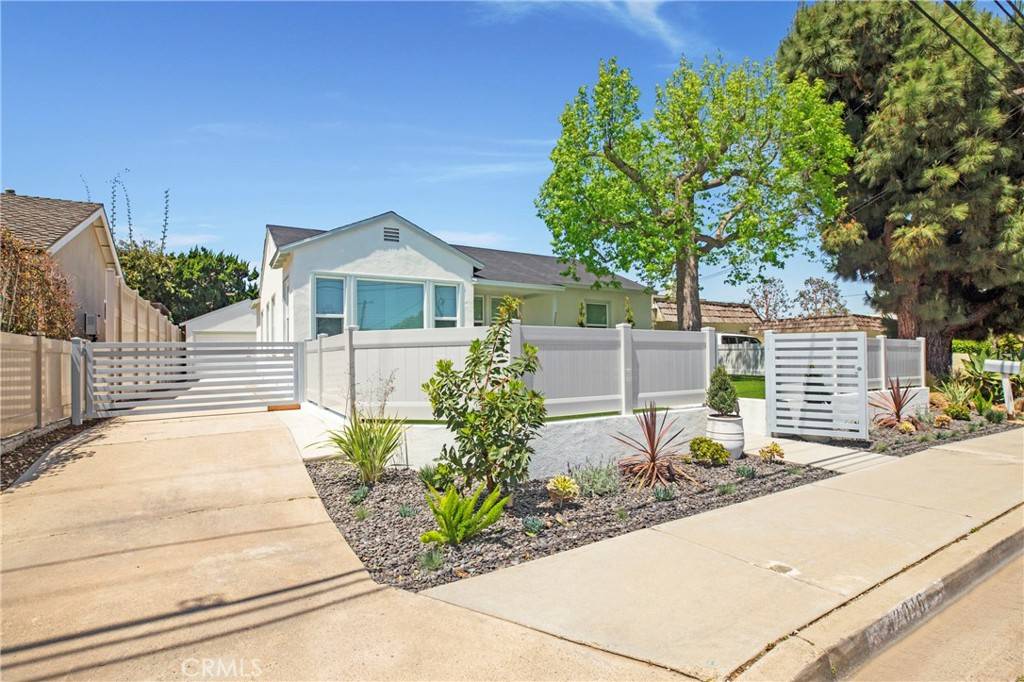 Costa Mesa, CA 92627,2019 Orange Avenue