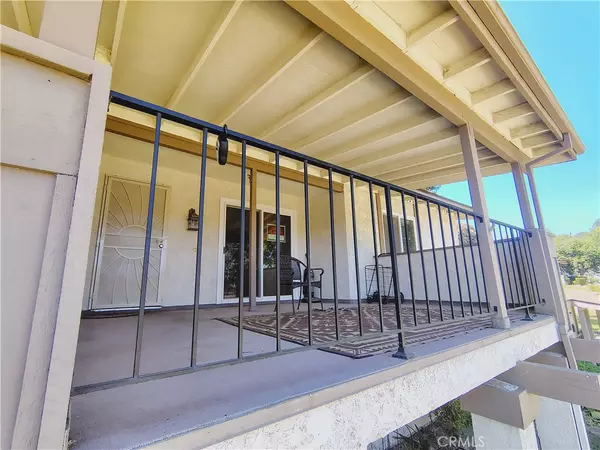 Newhall, CA 91321,26373 Oak Highland DR #E