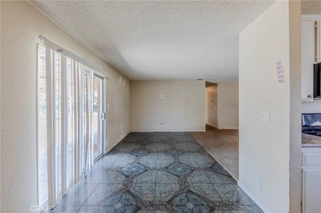 Fontana, CA 92336,6743 Tokay AVE
