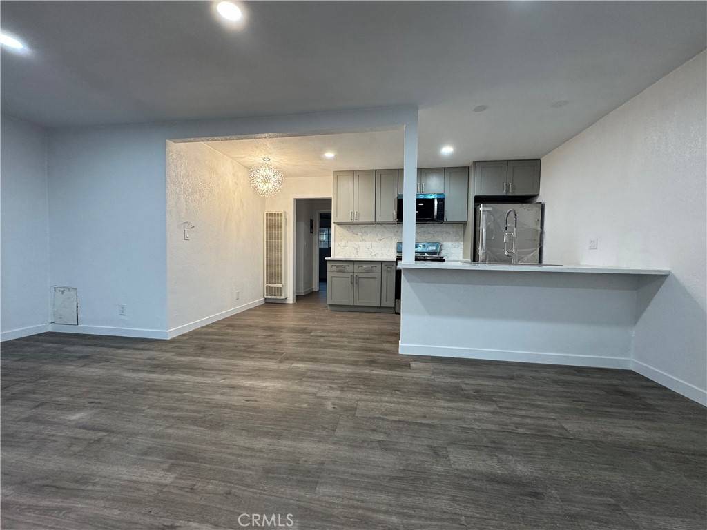 Orange, CA 92867,754 N Shattuck Pl
