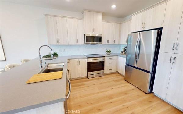 Ontario, CA 91761,3960 E. KENYON PASEO