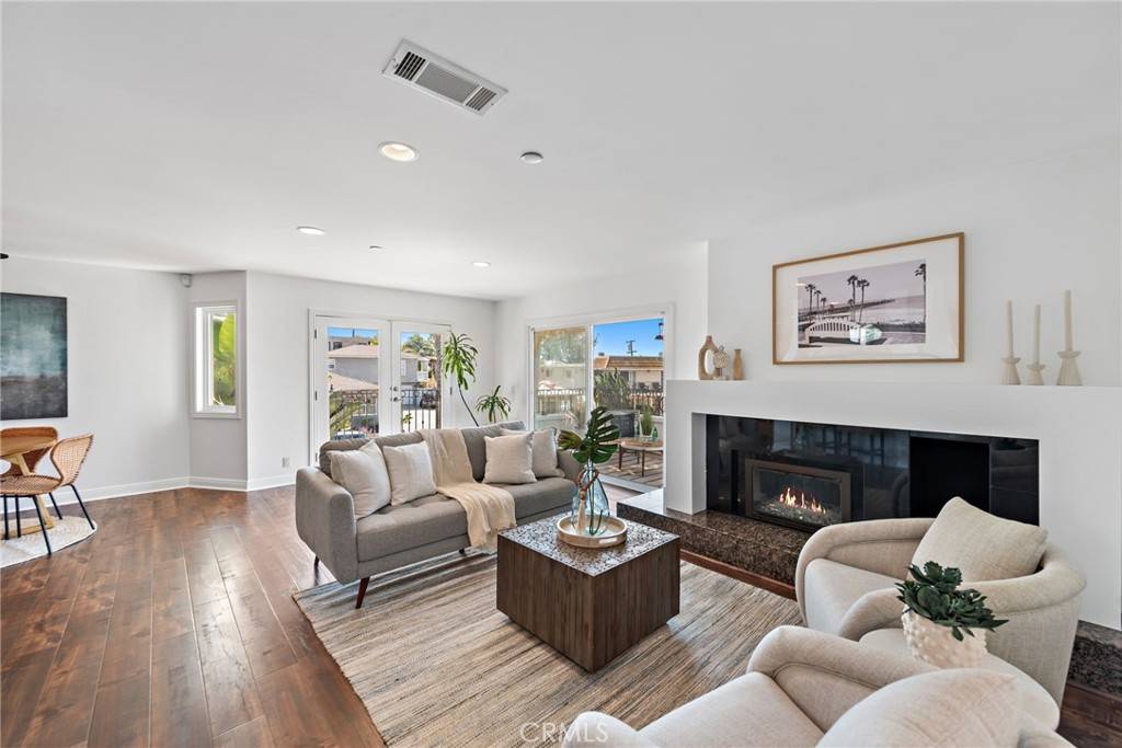 San Clemente, CA 92672,148 W Mariposa #B
