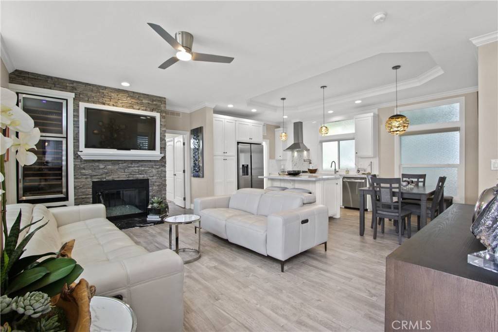 237 Plymouth, Newport Beach, CA 92660