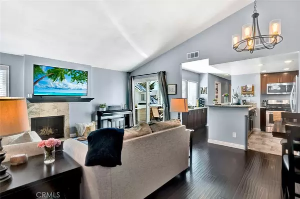 Yorba Linda, CA 92887,6223 Newhaven Ct #122