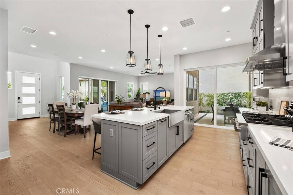 Irvine, CA 92618,297 Sawbuck