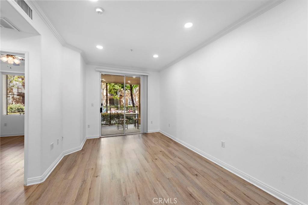 Irvine, CA 92612,3131 Watermarke PL