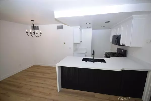San Clemente, CA 92672,1052 Calle Del Cerro #705