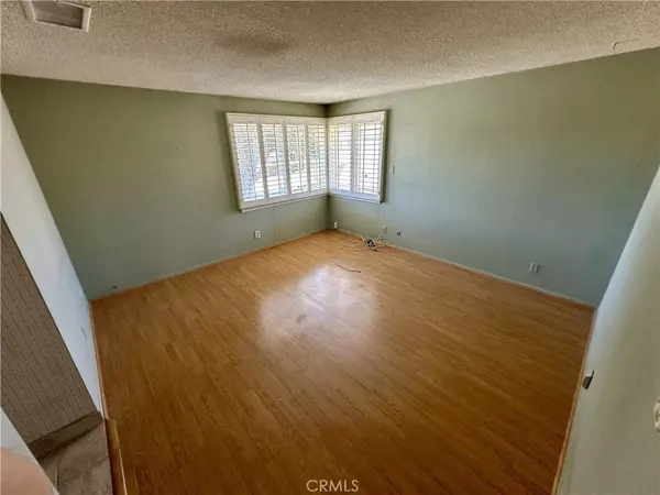Santa Ana, CA 92704,3001 S Pacific AVE