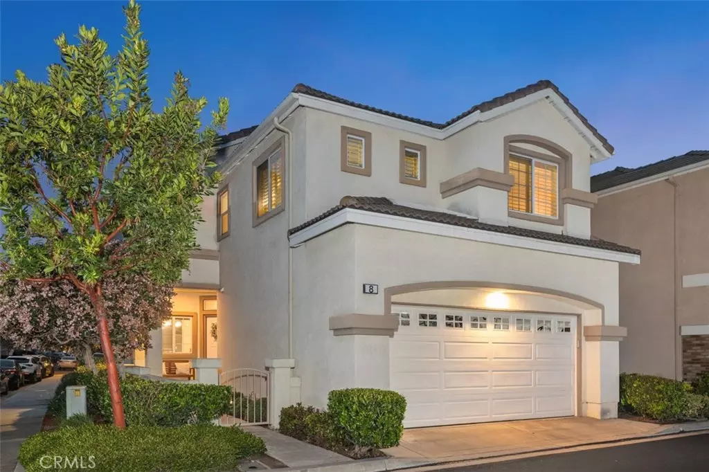 Aliso Viejo, CA 92656,8 Quebec