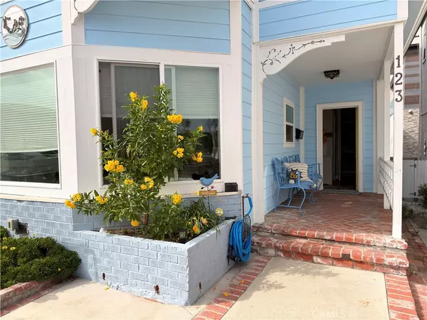 Newport Beach, CA 92663,123 28th ST