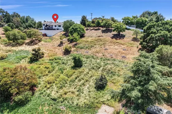 1864 Winterwarm DR, Fallbrook, CA 92028