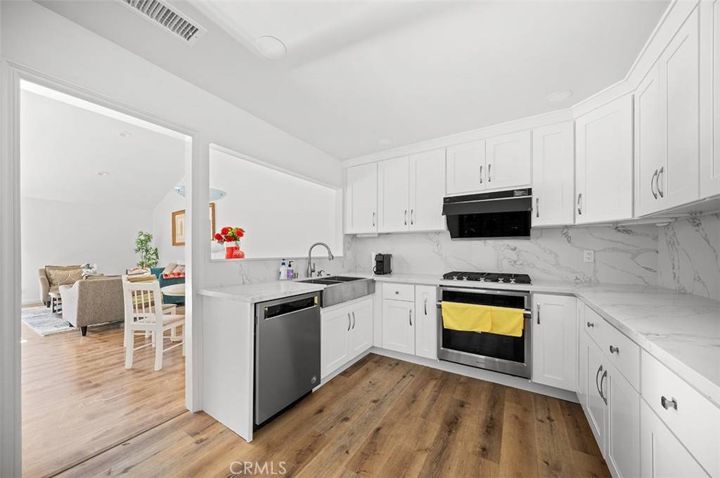 Irvine, CA 92604,42 Wetstone #42