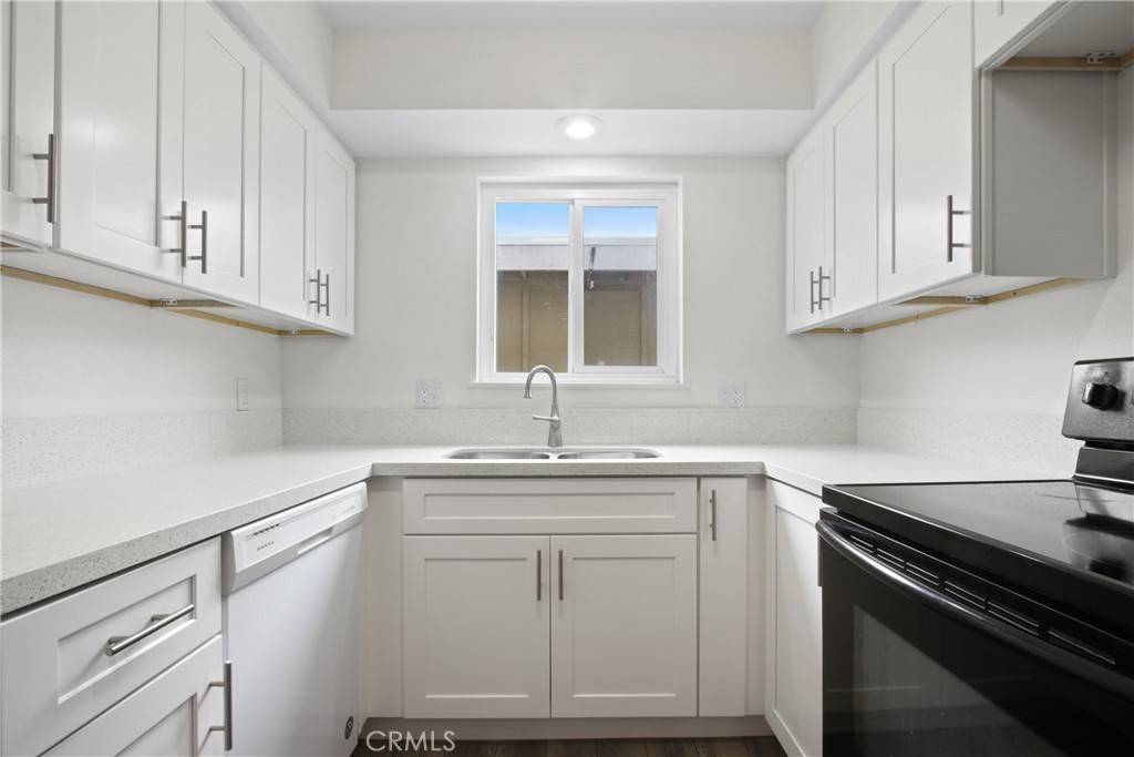 Huntington Beach, CA 92646,9867 Cornwall DR