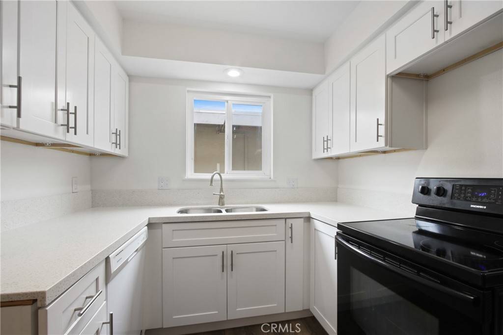 Huntington Beach, CA 92646,9867 Cornwall DR