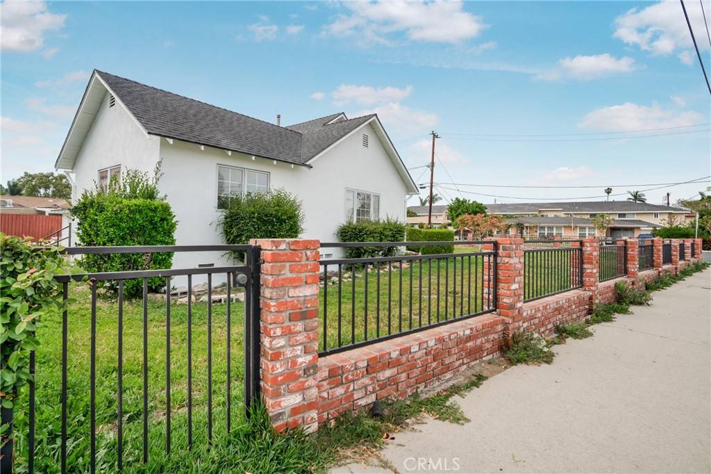 El Monte, CA 91732,11584 Hallwood DR