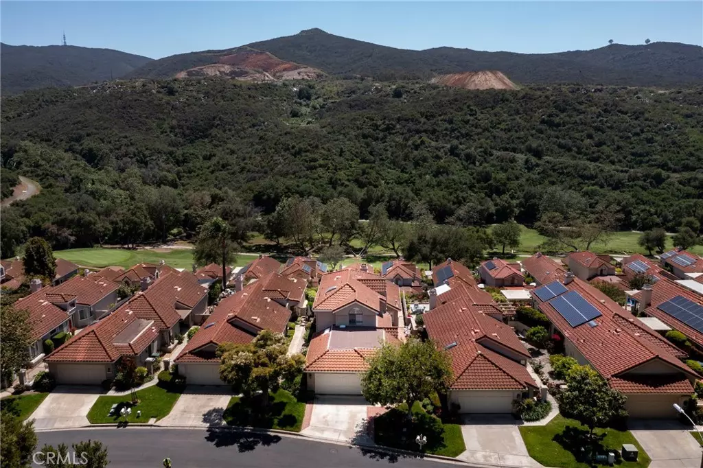 Vista, CA 92084,28766 Vista Valley DR