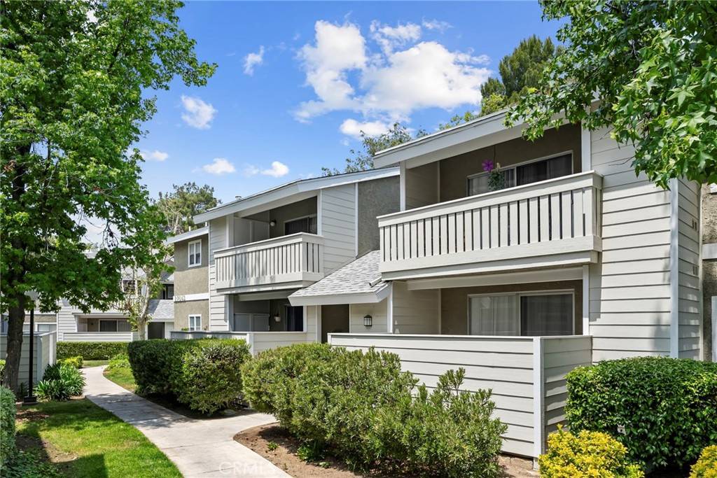 Saugus, CA 91350,27643 Susan Beth WAY #G