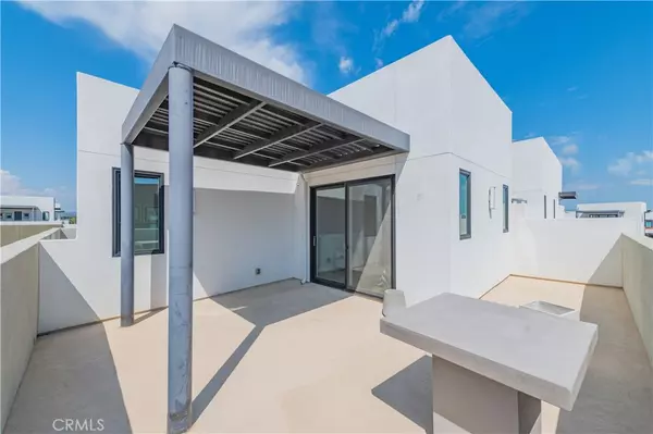 Tustin, CA 92782,421 Transport