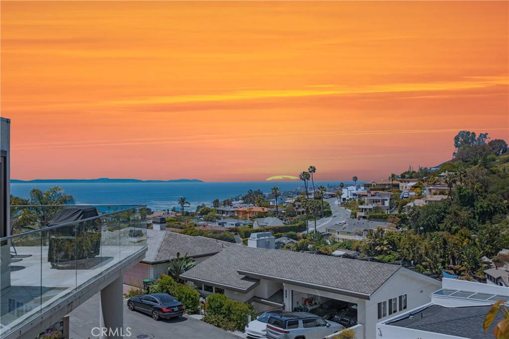 546 Temple Hills DR, Laguna Beach, CA 92651