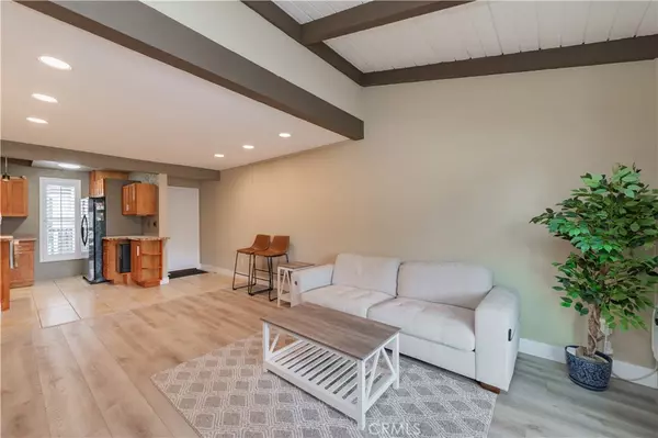 Santa Ana, CA 92707,1000 W Macarthur BLVD #13