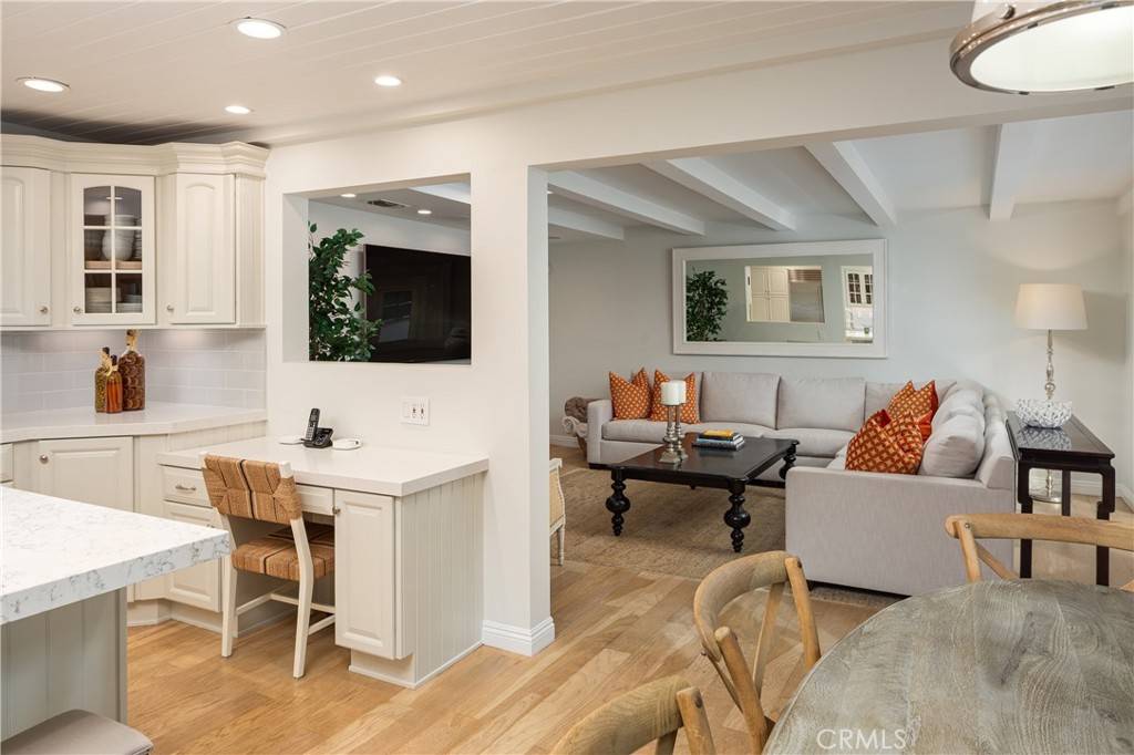 Newport Beach, CA 92663,400 Catalina DR