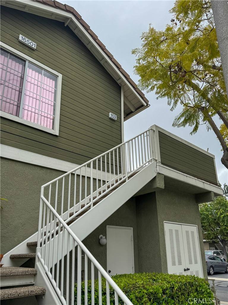 La Mirada, CA 90638,16501 Dundee CT #102