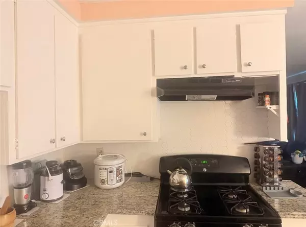 Long Beach, CA 90807,4700 Clair Del AVE #620