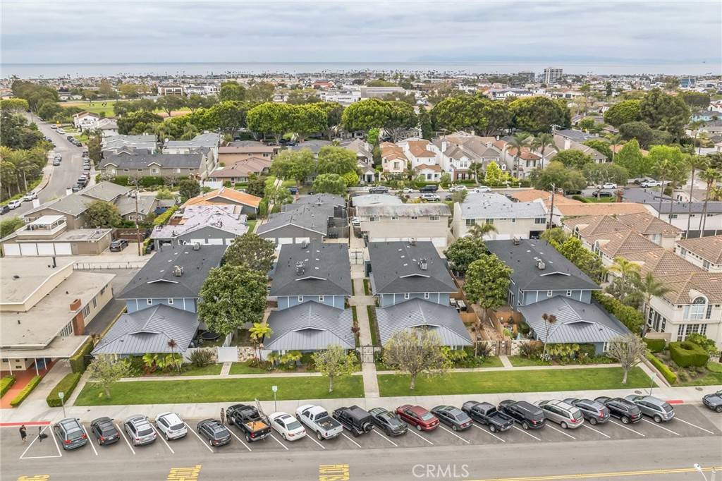 Newport Beach, CA 92663,1601 E 15th ST