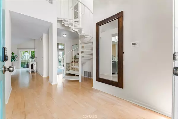 Huntington Beach, CA 92648,7402 Yellowtail DR #204