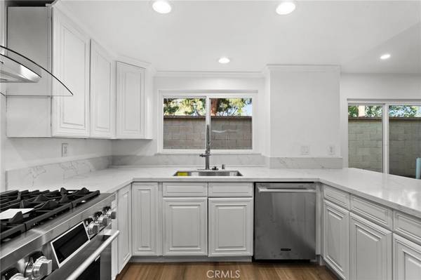 Irvine, CA 92620,16 Encina