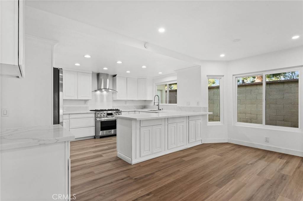 Irvine, CA 92620,16 Encina