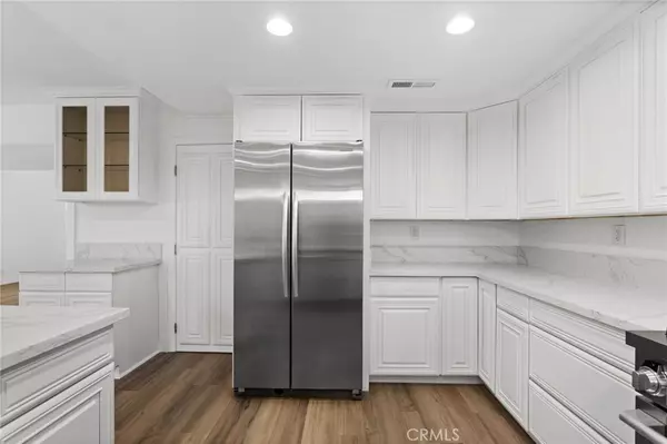 Irvine, CA 92620,16 Encina