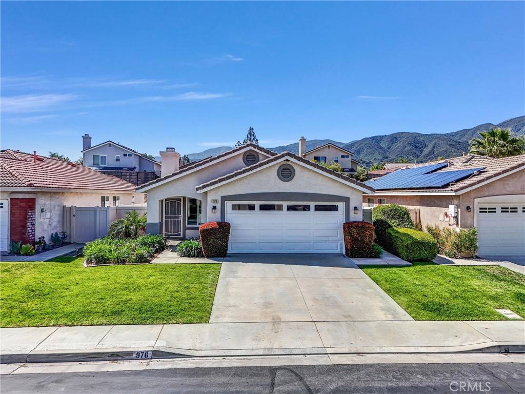976 Miraflores DR, Corona, CA 92882