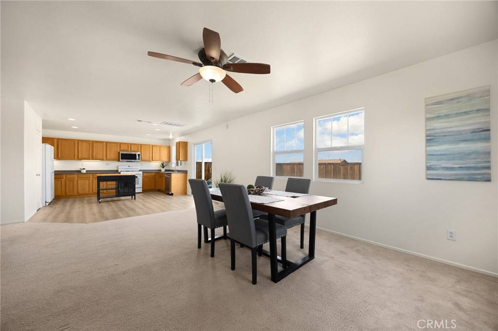 Victorville, CA 92394,17024 Mastodon PL