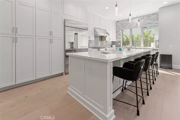 Irvine, CA 92602,53 Rockinghorse