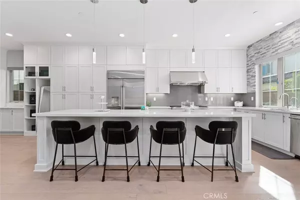 Irvine, CA 92602,53 Rockinghorse