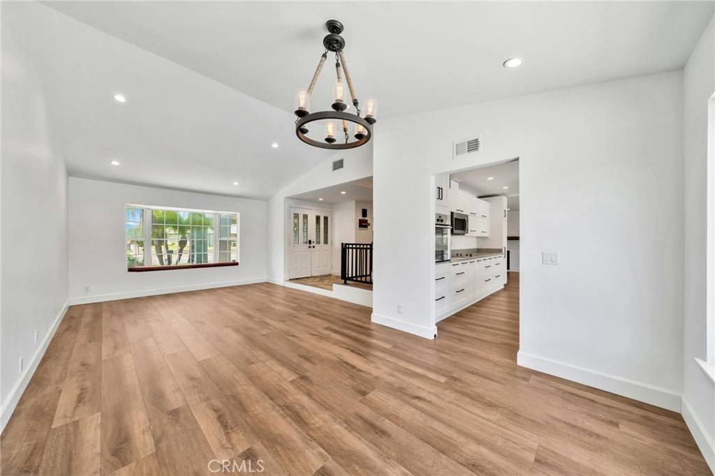 Lake Forest, CA 92630,25735 Williamsburg CT