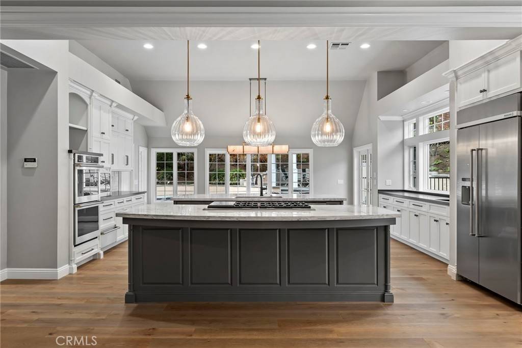 Villa Park, CA 92861,19021 Canyon DR
