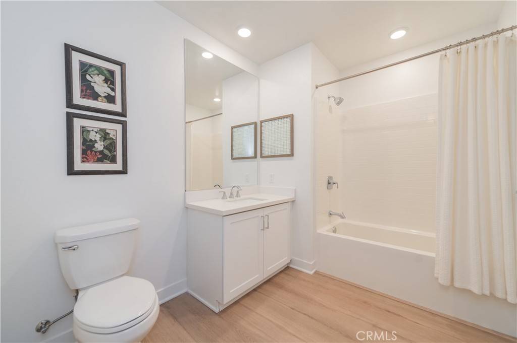 Irvine, CA 92612,1507 Rivington