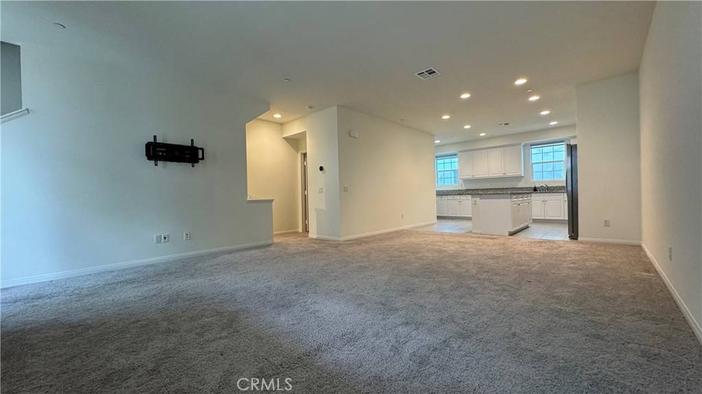 Buena Park, CA 90621,6971 Crimson DR