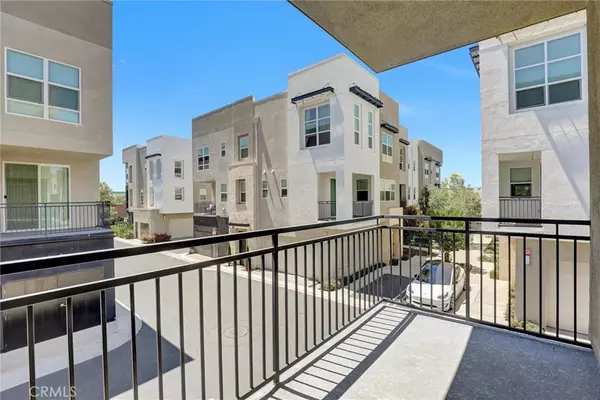 Irvine, CA 92614,2296 Synergy