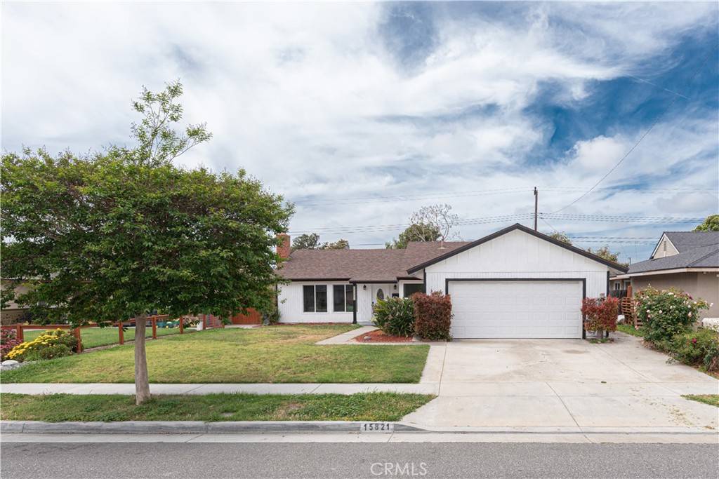 Huntington Beach, CA 92647,15821 Willett LN