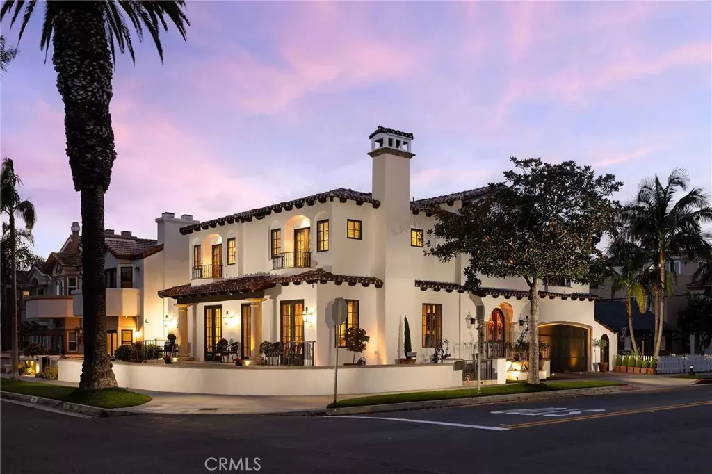 Huntington Beach, CA 92648,427 10th ST
