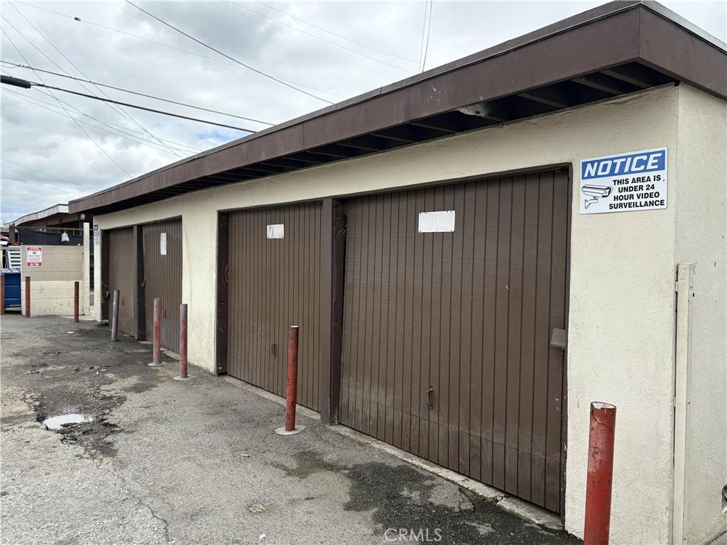 Huntington Beach, CA 92647,7731 Slater AVE